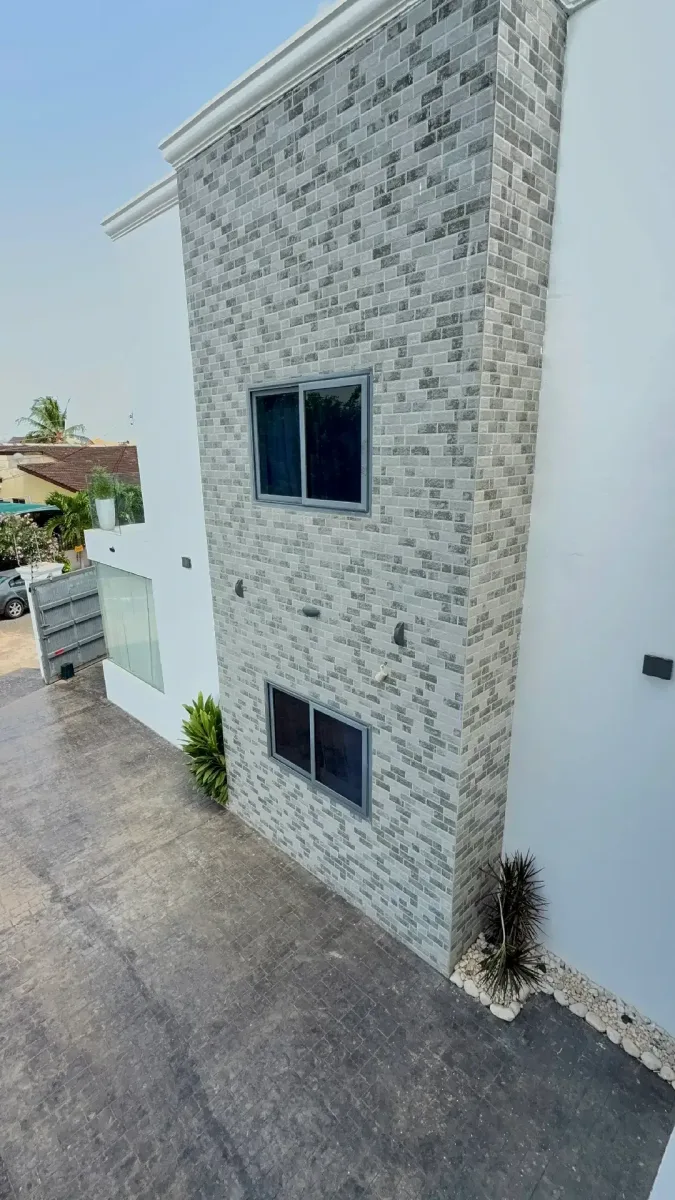 Luxury 4-Bedroom Fully Furnished Home