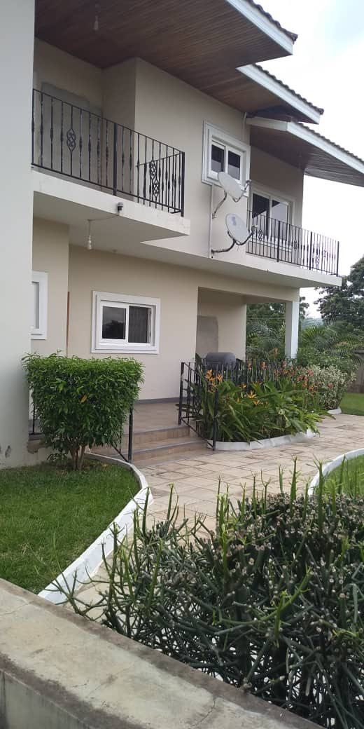 Executive 6-Bedroom House for Sale at Oyarifa