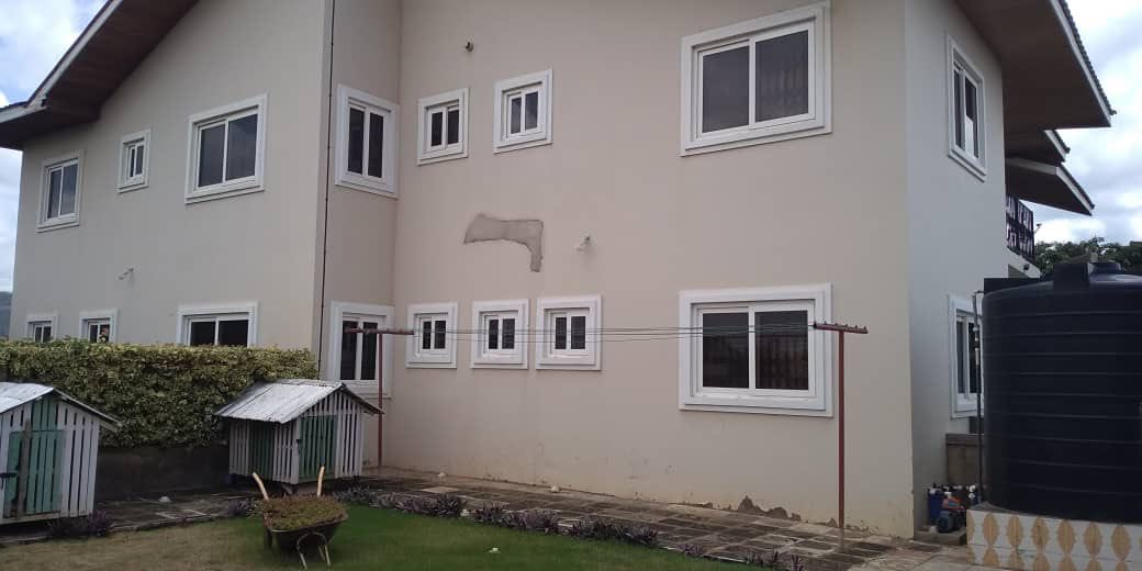 Executive 6-Bedroom House for Sale at Oyarifa
