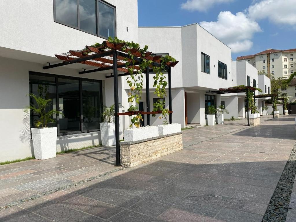 Executive Luxury 3-Bedroom Townhouse for Rent